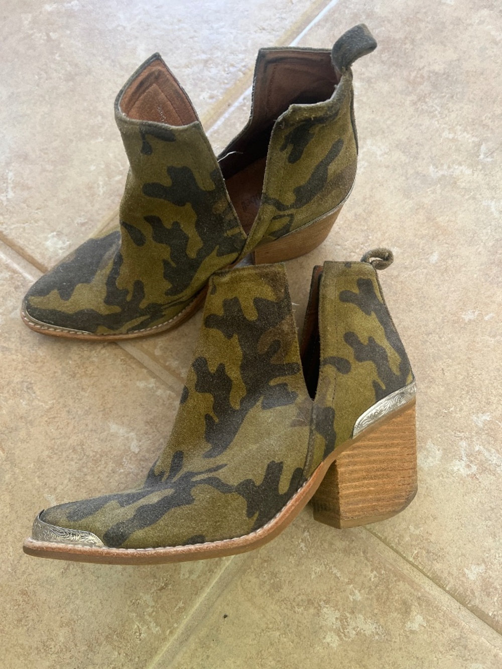 Jeffery Cambell Cromwell boot
